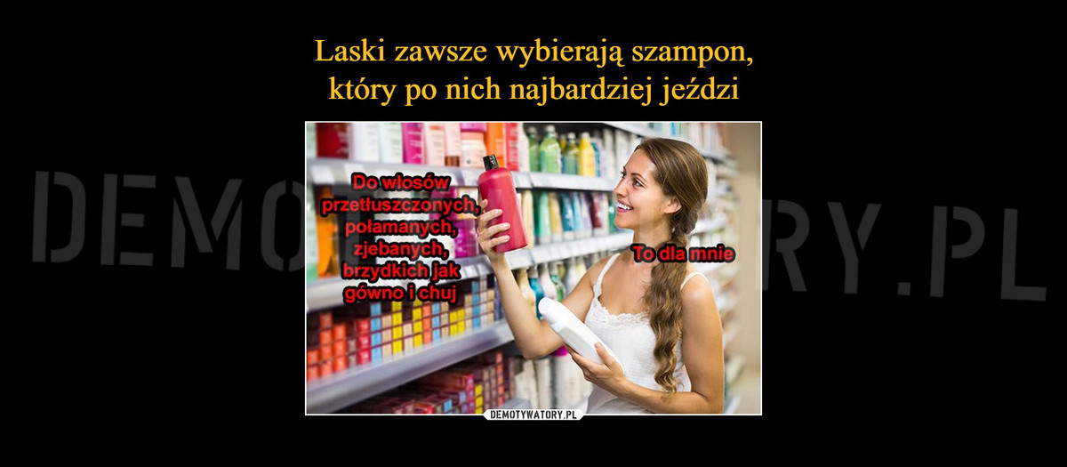 kobieta wybiera szampon który najbardziej po niej jedzie